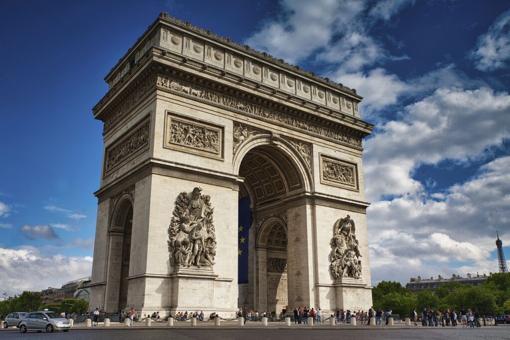 Vista del Arco del Triunfo, París con Viajes Gangas