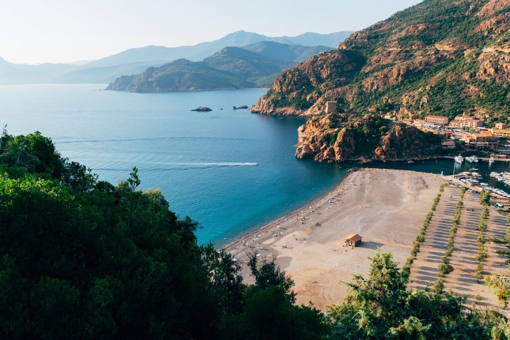 Costa de la isla de Córcega con Viajes GAngas